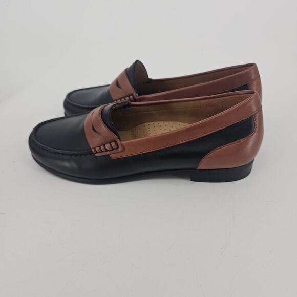 ARRAY Harper Loafer Slip OnTan Brown & Black Leather Loafer Shoe Women's 9 Basic - Picture 4 of 11